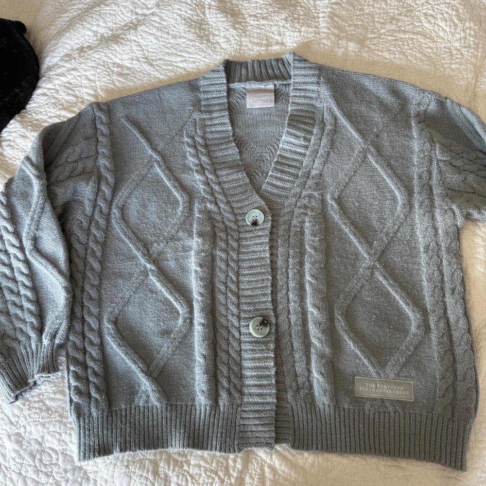 Official Taylor Swift Tortured Poets Gray Cable Knit Cardigan MD/LG Oversized - Picture 13 of 16